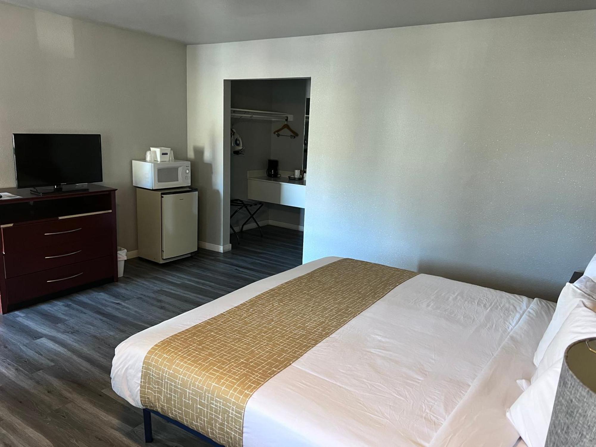 Travelodge By Wyndham Redding Ca Exteriér fotografie